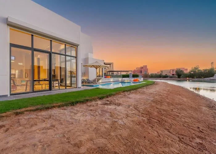 Villa 4br With Private Pool Tawila Lagoon El Gouna *