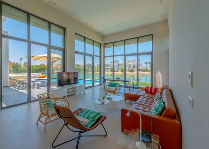 Villa 4br With Private Pool Tawila Lagoon El Gouna
