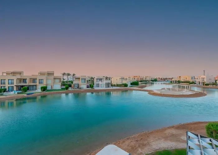 4br With Private Pool Tawila Lagoon El Gouna Villa *